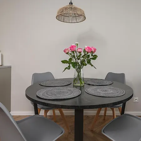 Shortstaypoland Graniczna B200 Apartamento *